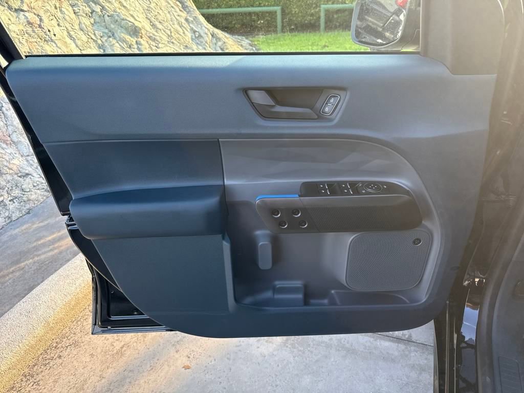 New 2025 Ford Maverick Lobo AWD/4WD image 8