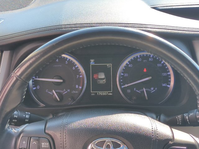 Used 2018 Toyota Highlander XLE AWD/4WD image 9