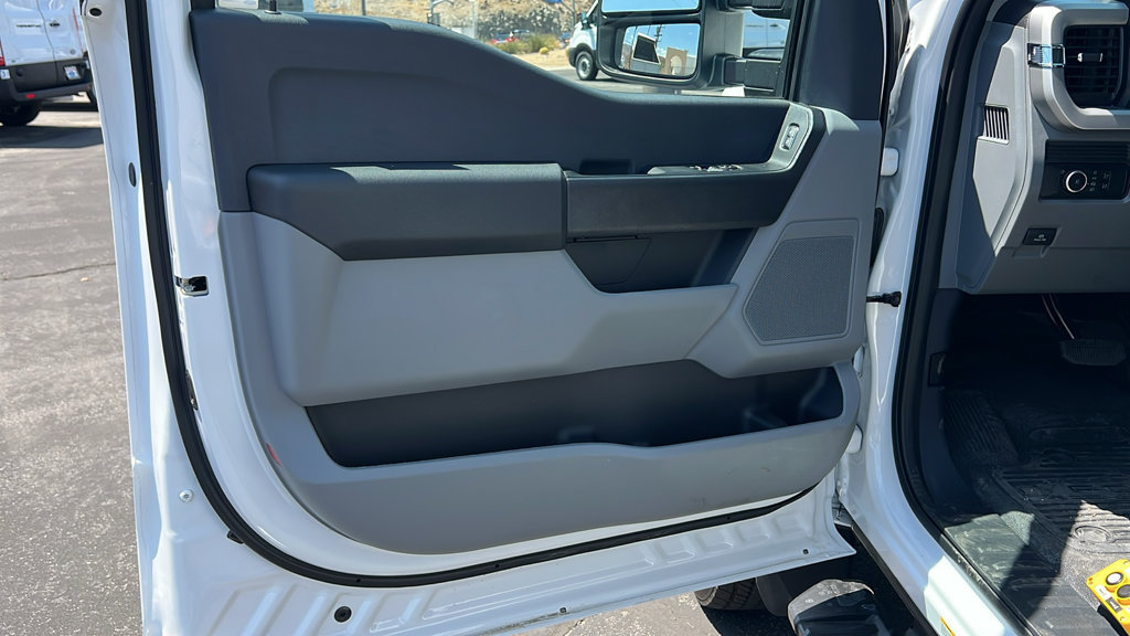 New 2024 Ford F450 XL w/ XL Chrome Package RWD image 10