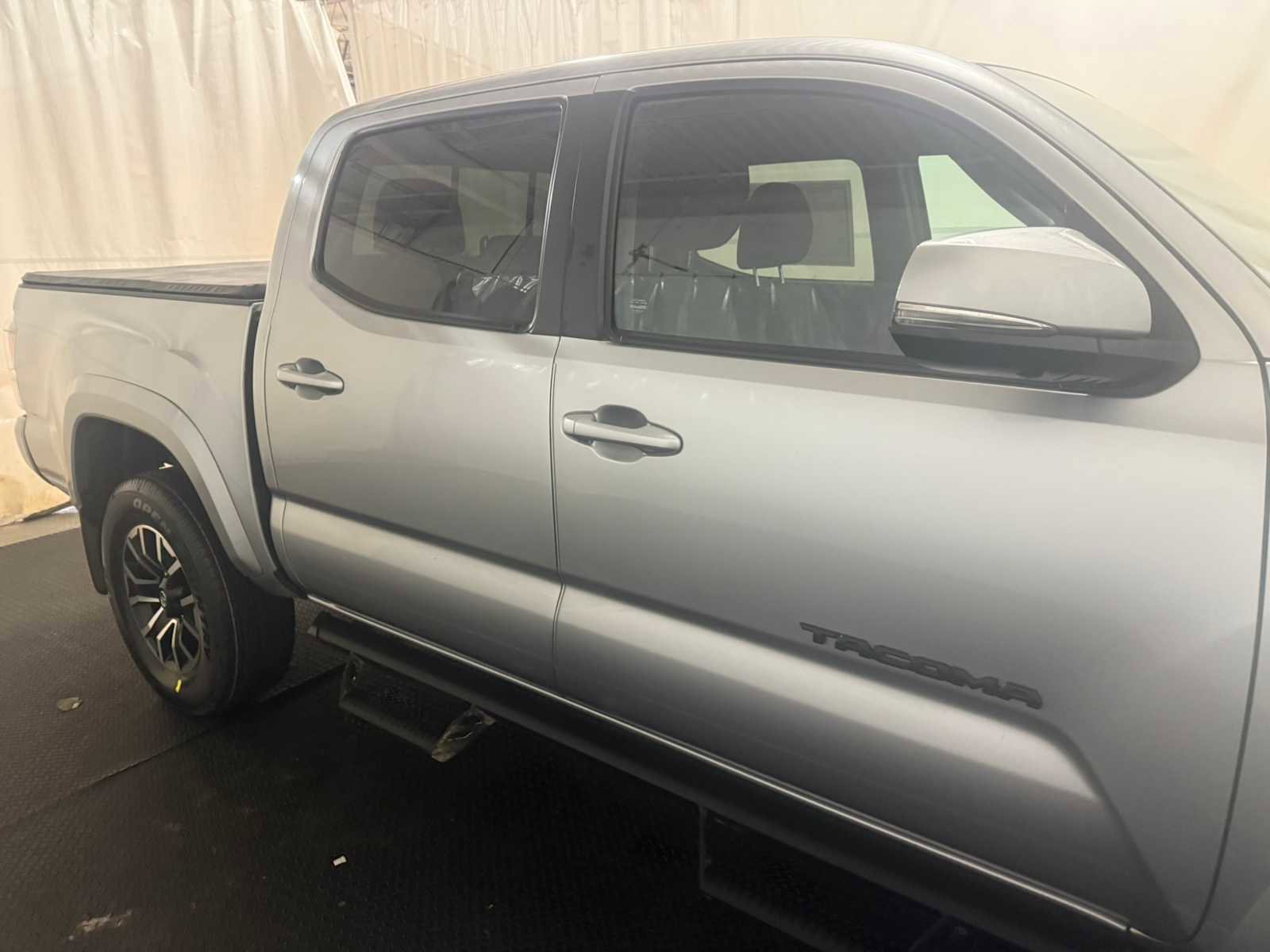 Used 2023 Toyota Tacoma TRD Sport image 11