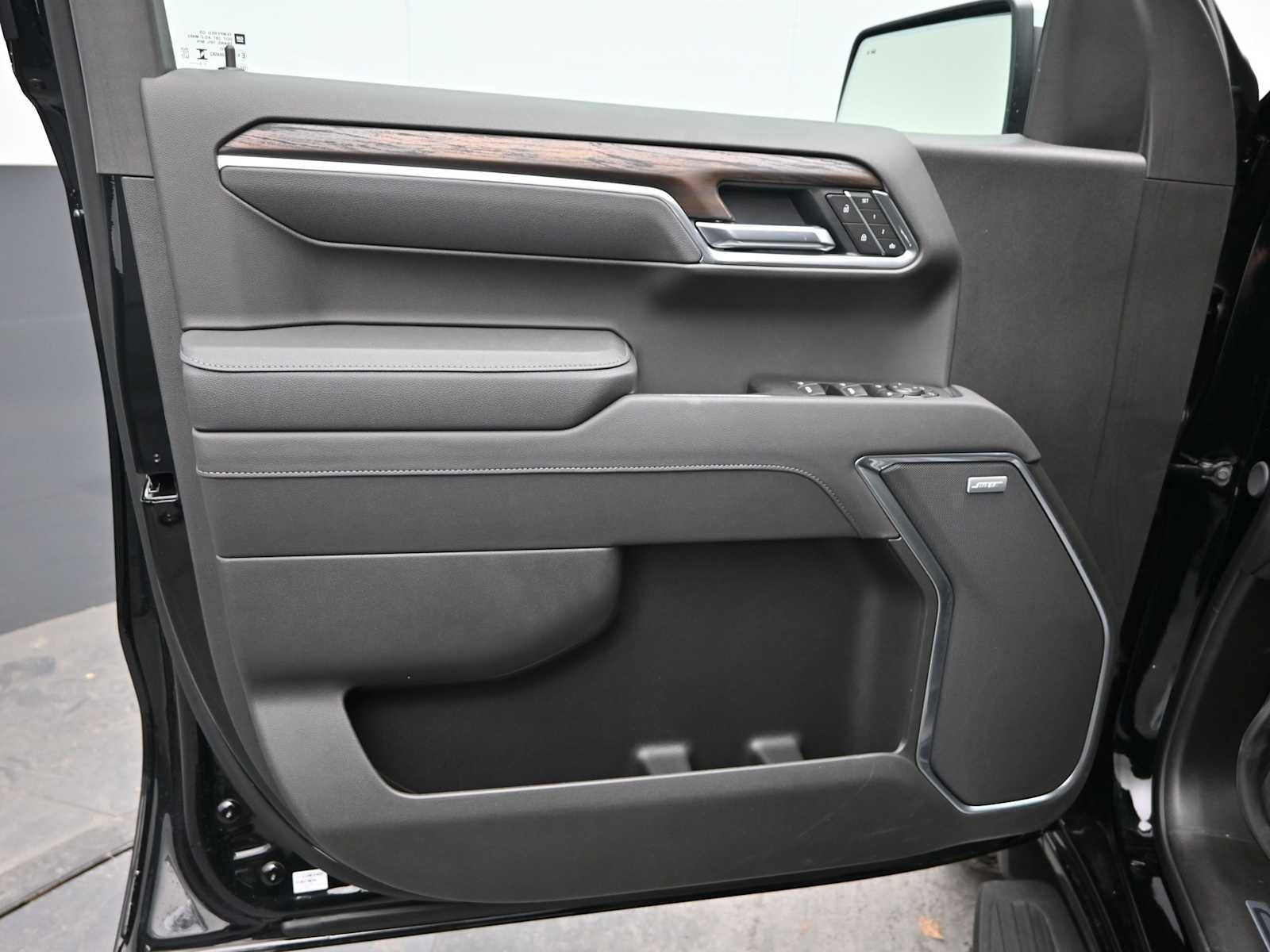 New 2026 GMC Sierra 1500 SLT w/ SLT Premium Package image 10