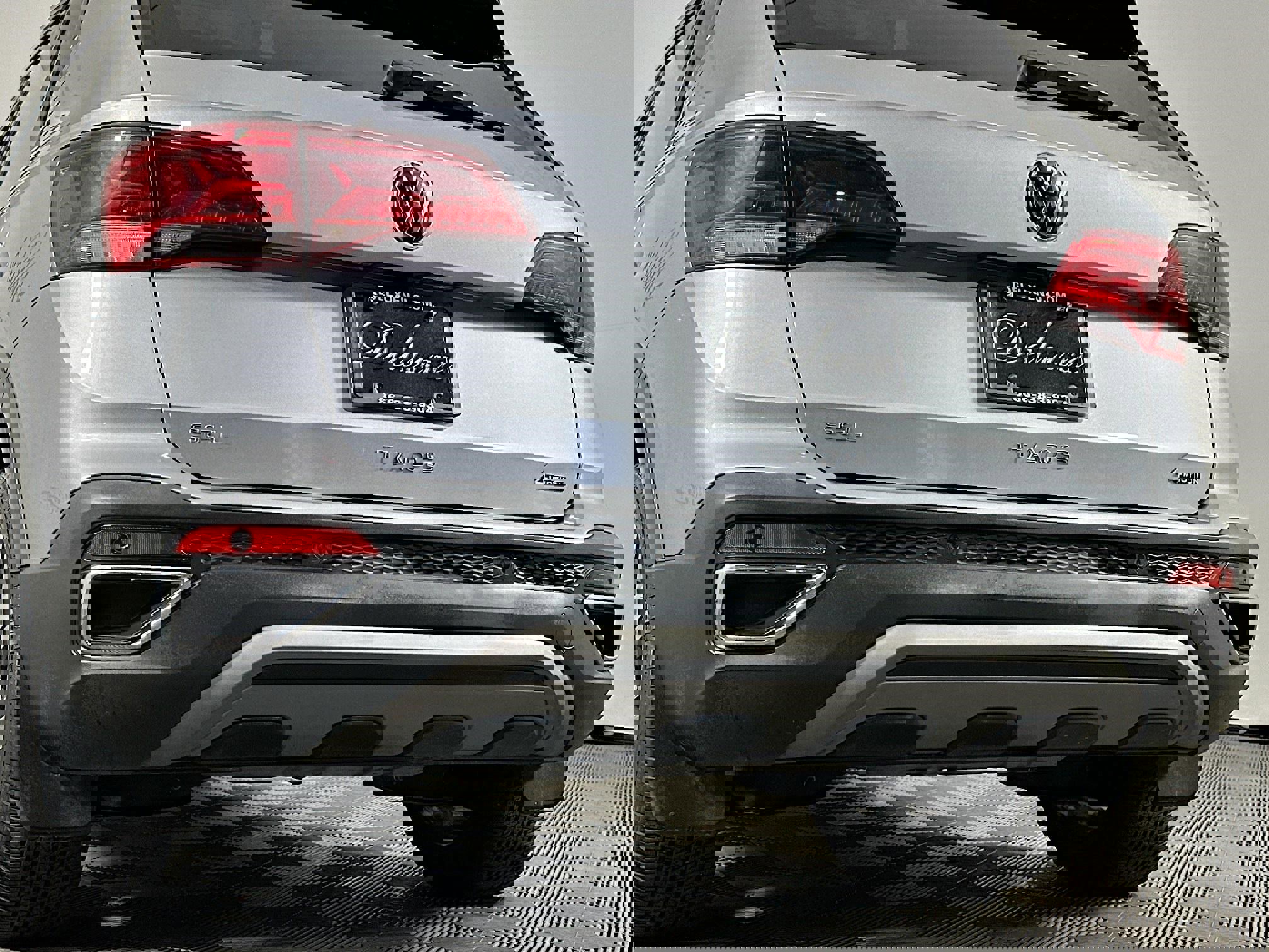 Used 2022 Volkswagen Taos SEL w/ Panoramic Sunroof Package image 26