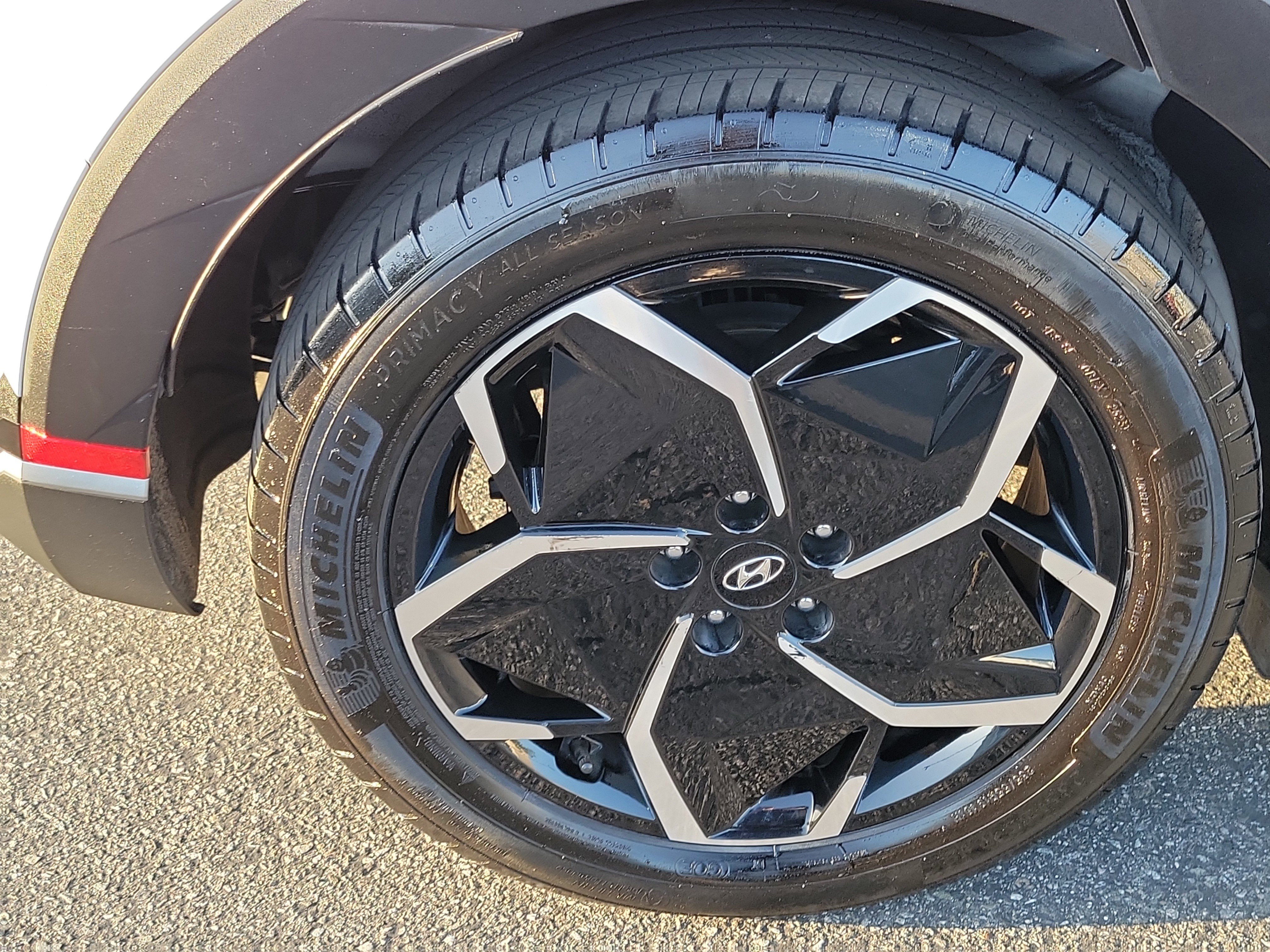 Certified 2024 Hyundai Ioniq 5 SEL RWD image 24