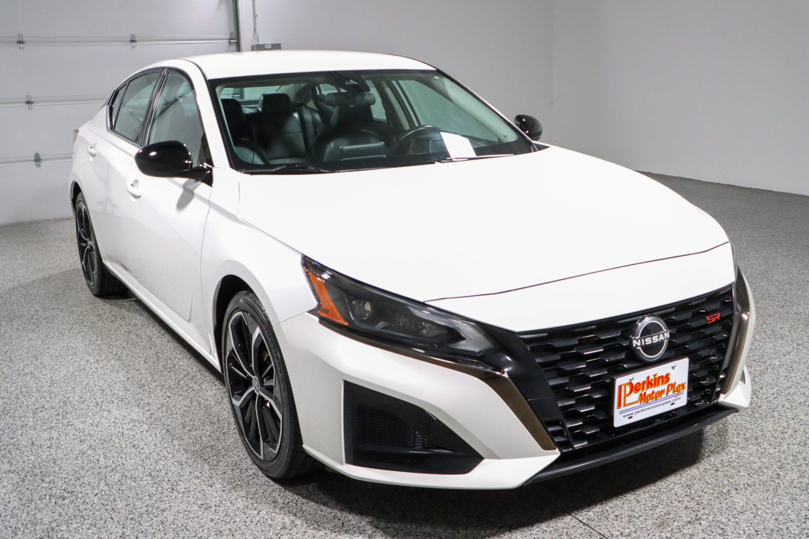 Used 2024 Nissan Altima 2.5 SR FWD image 5