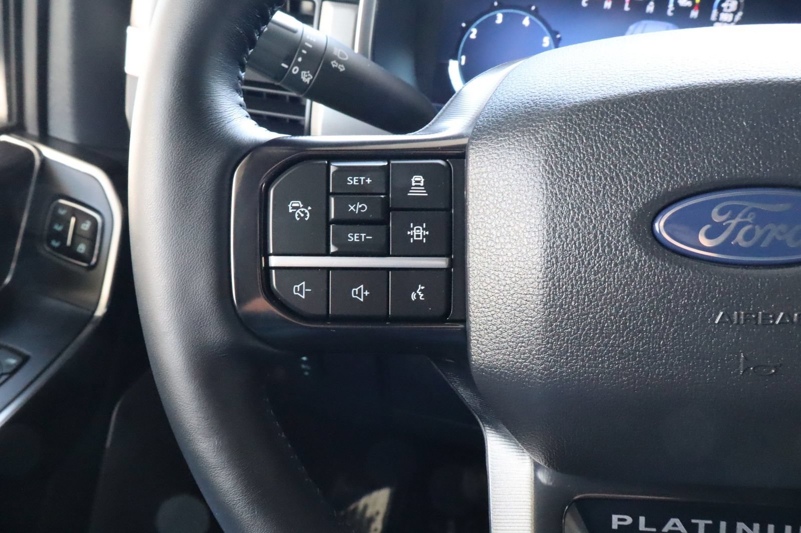 Used 2025 Ford F150 Platinum AWD/4WD image 25