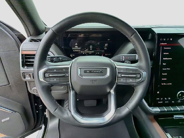 Used 2026 GMC Yukon Denali w/ Sun & Power Step Package RWD image 42