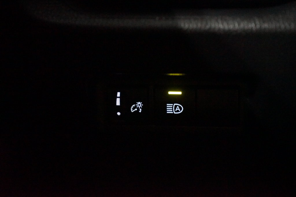 Certified 2025 Toyota RAV4 XLE FWD image 24