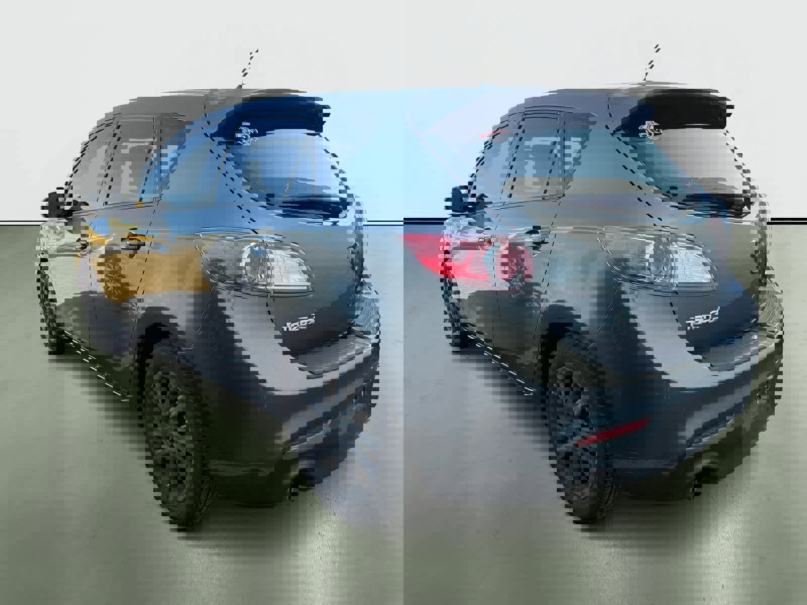 Used 2012 MAZDA MAZDA3 i Touring image 3