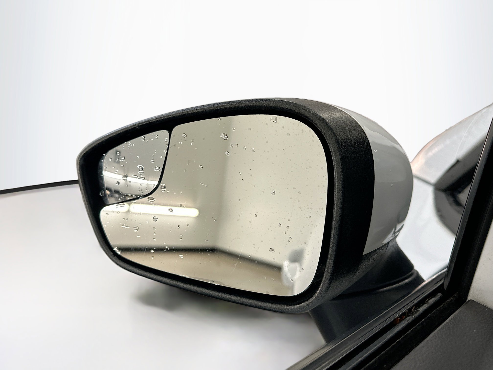 Used 2017 Ford Fiesta SE image 16