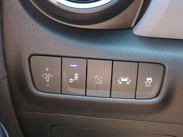 Used 2020 Hyundai Kona Ultimate FWD image 32