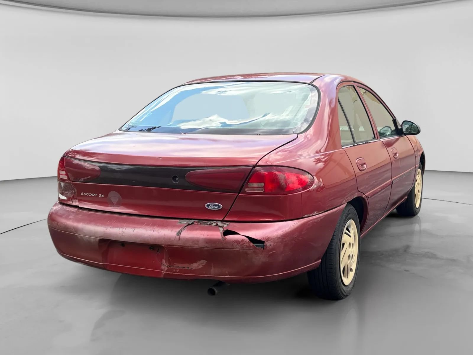 Used 2002 Ford Escort Sedan FWD image 5
