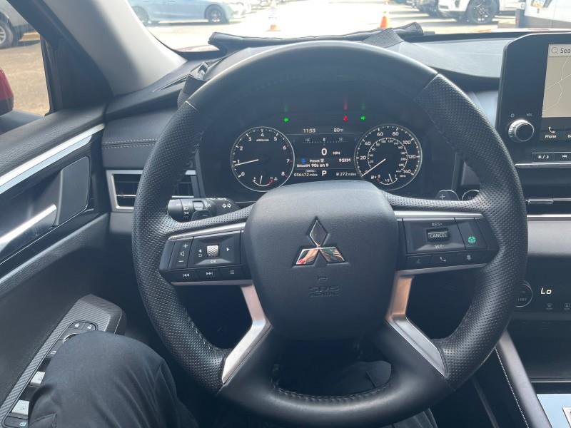 Used 2024 Mitsubishi Outlander SE image 19