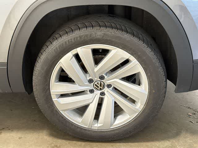 Used 2022 Volkswagen Atlas Cross Sport SE w/ Panoramic Sunroof Package AWD/4WD image 5