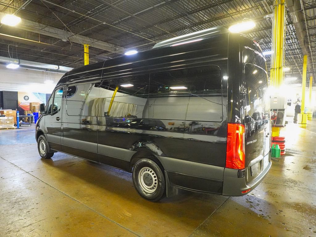 Used 2025 Mercedes-Benz Sprinter 2500 image 4