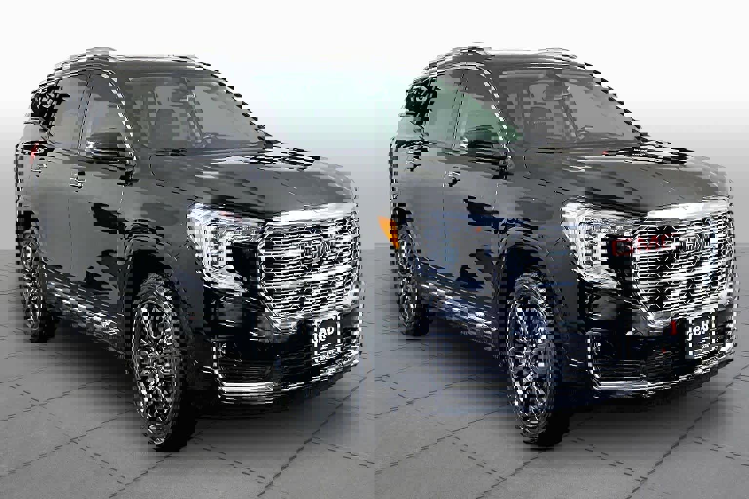 Used 2023 GMC Terrain Denali w/ Black Diamond Edition AWD/4WD image 3