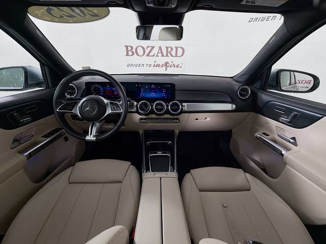Used 2025 Mercedes-Benz GLB 250 image 30