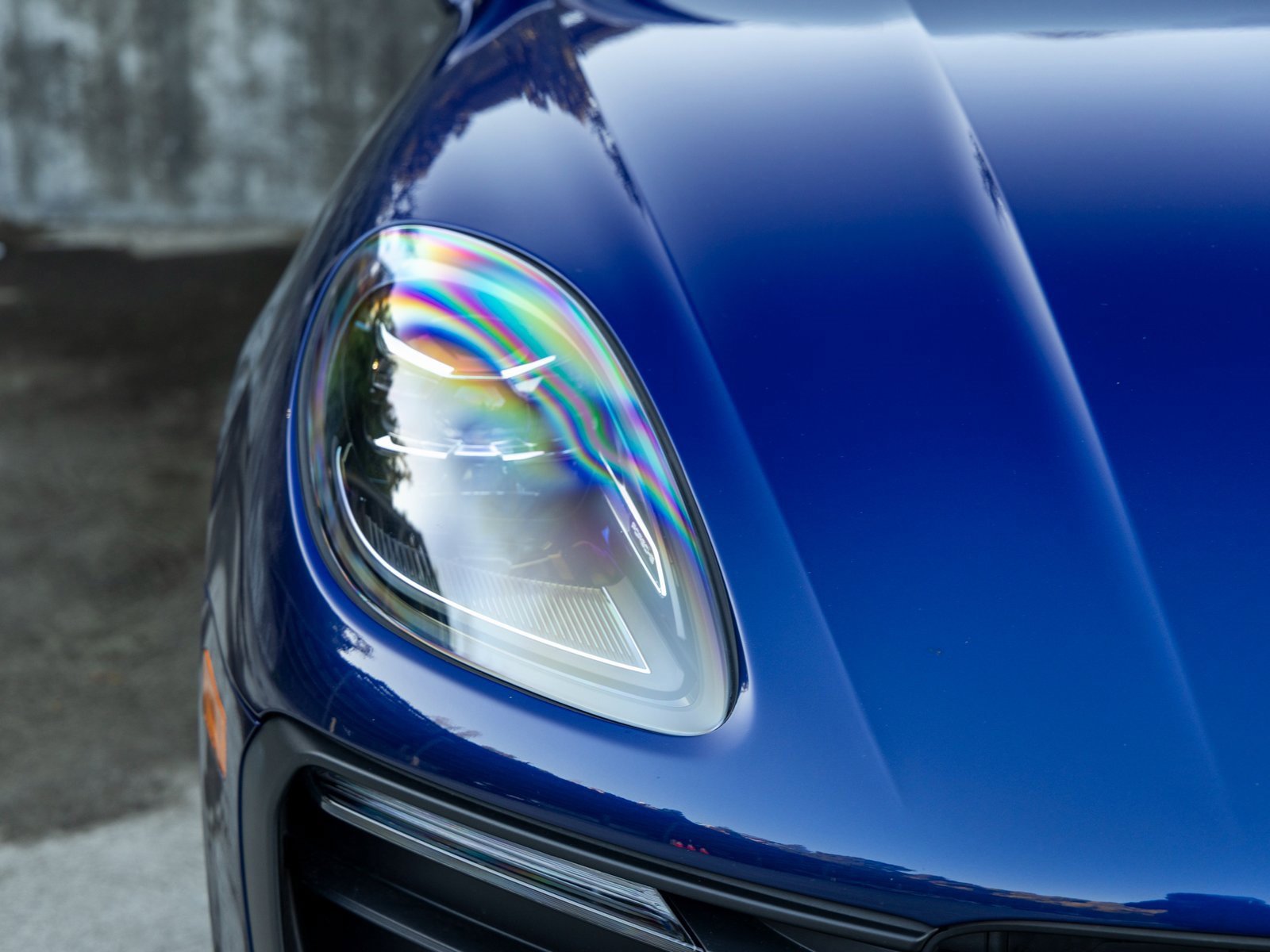 Certified 2024 Porsche Macan image 14