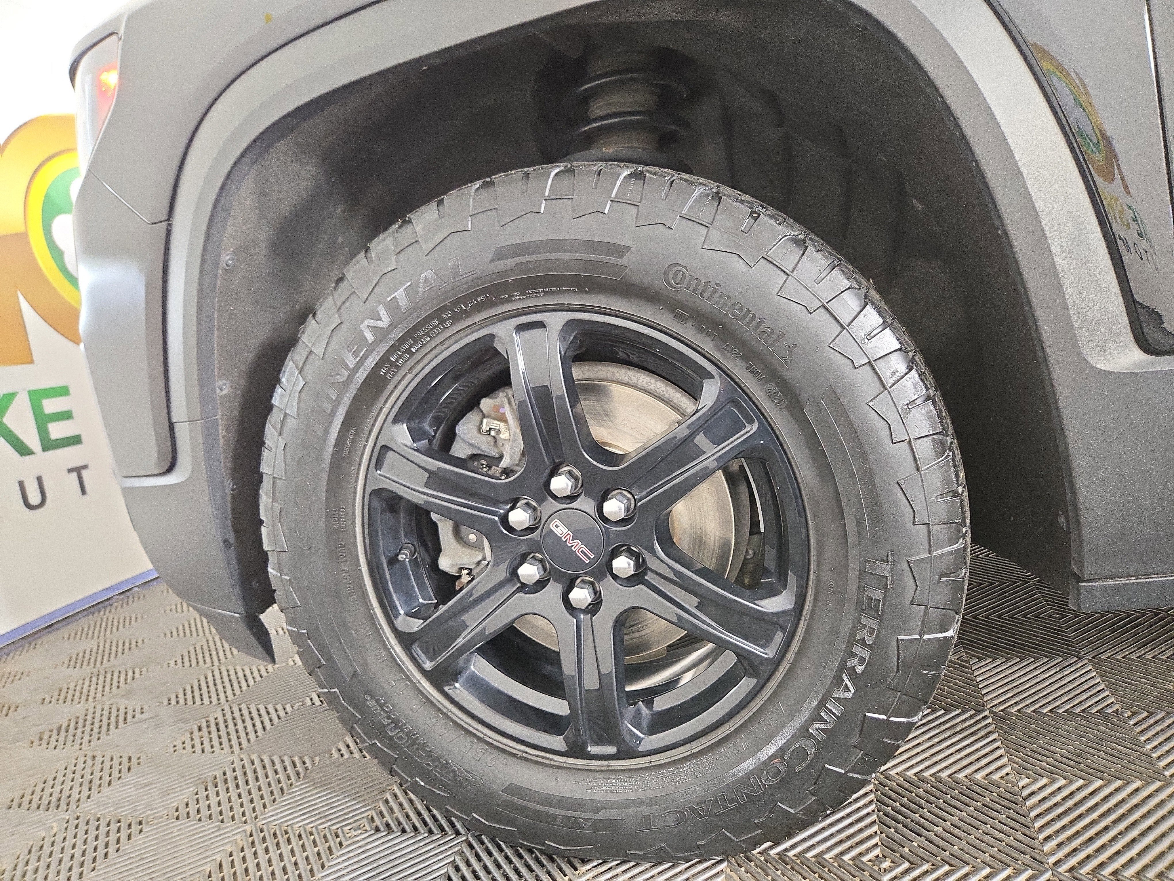 Certified 2021 GMC Acadia AT4 image 38