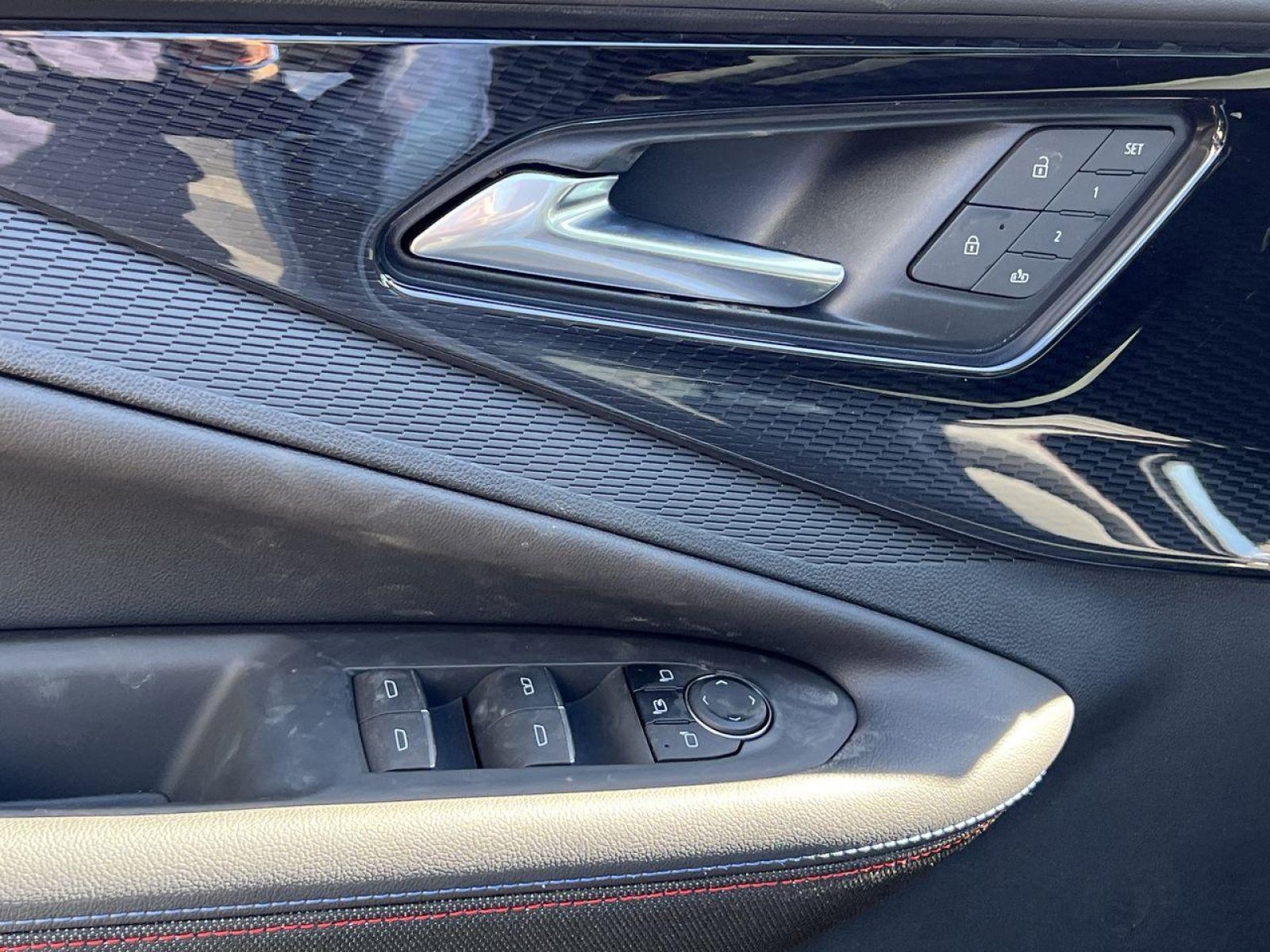 New 2025 Chevrolet Blazer EV RS image 10