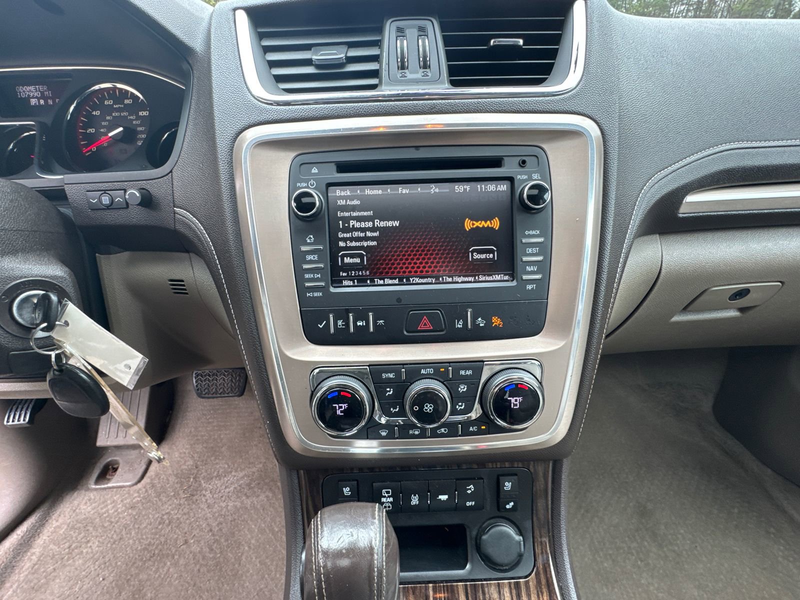 Used 2014 GMC Acadia Denali image 29