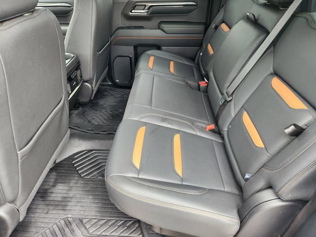 Used 2024 GMC Sierra 1500 AT4 w/ Technology Package AWD/4WD image 28