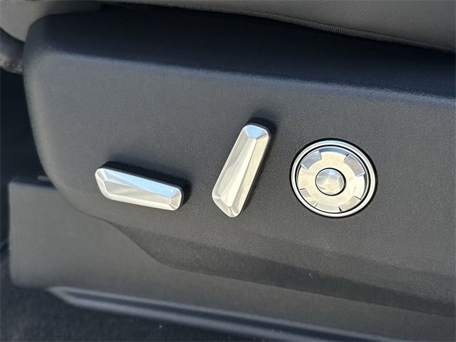 New 2025 Lincoln Navigator L Reserve image 26