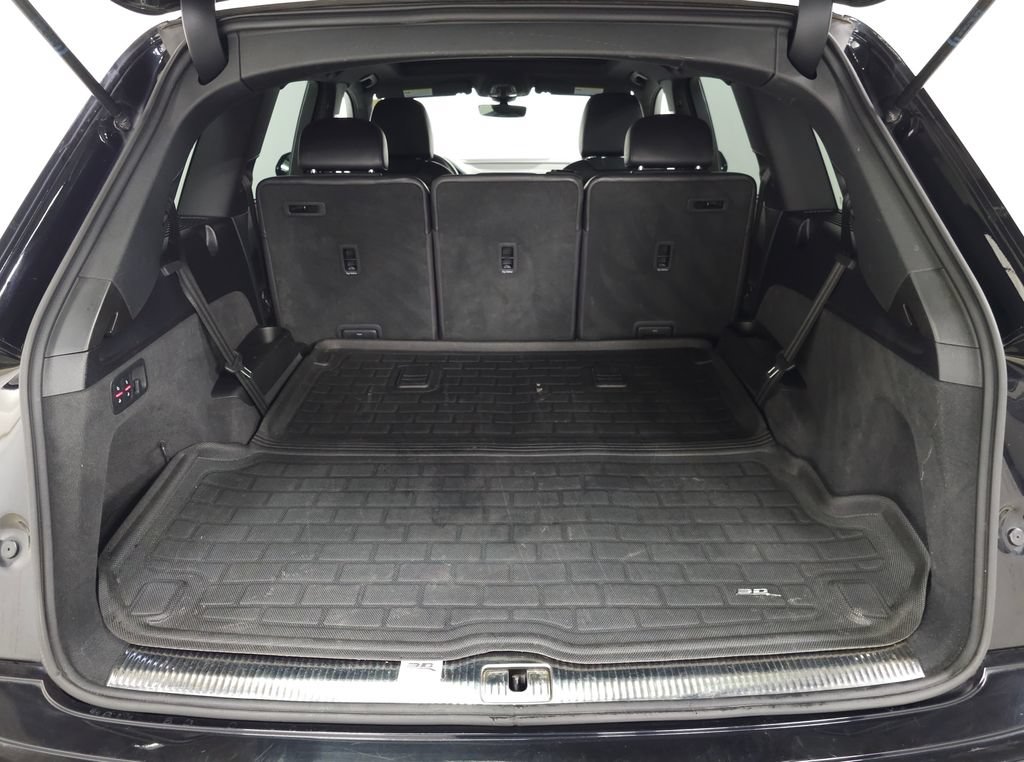 Used 2017 Audi Q7 3.0T Prestige w/ Prestige Package AWD/4WD image 8