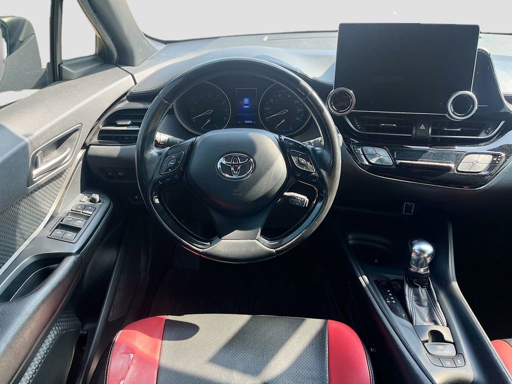 Used 2018 Toyota C-HR XLE FWD image 23