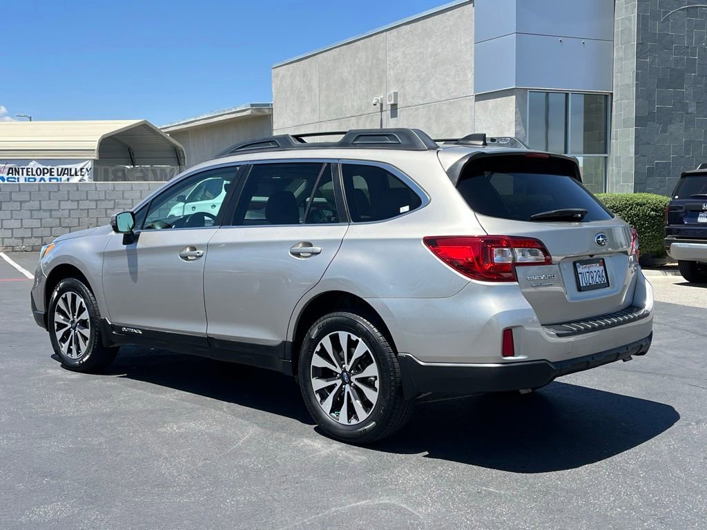 Used 2017 Subaru Outback 3.6R Limited AWD/4WD image 2