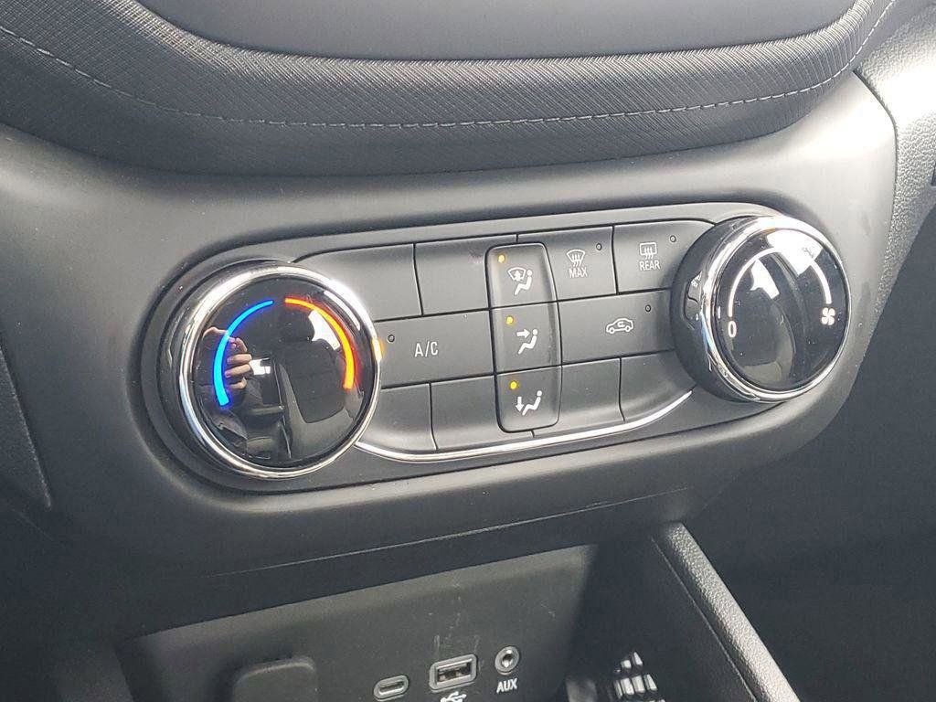 Used 2023 Chevrolet TrailBlazer LS image 16