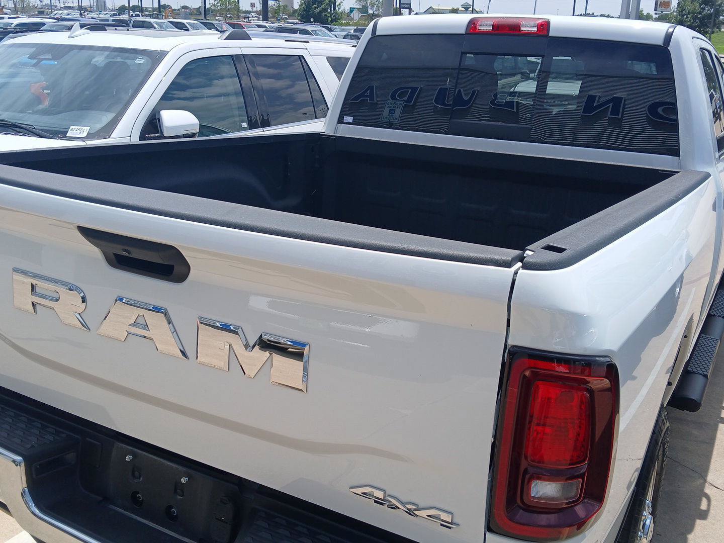 Used 2025 RAM 3500 Tradesman AWD/4WD image 9