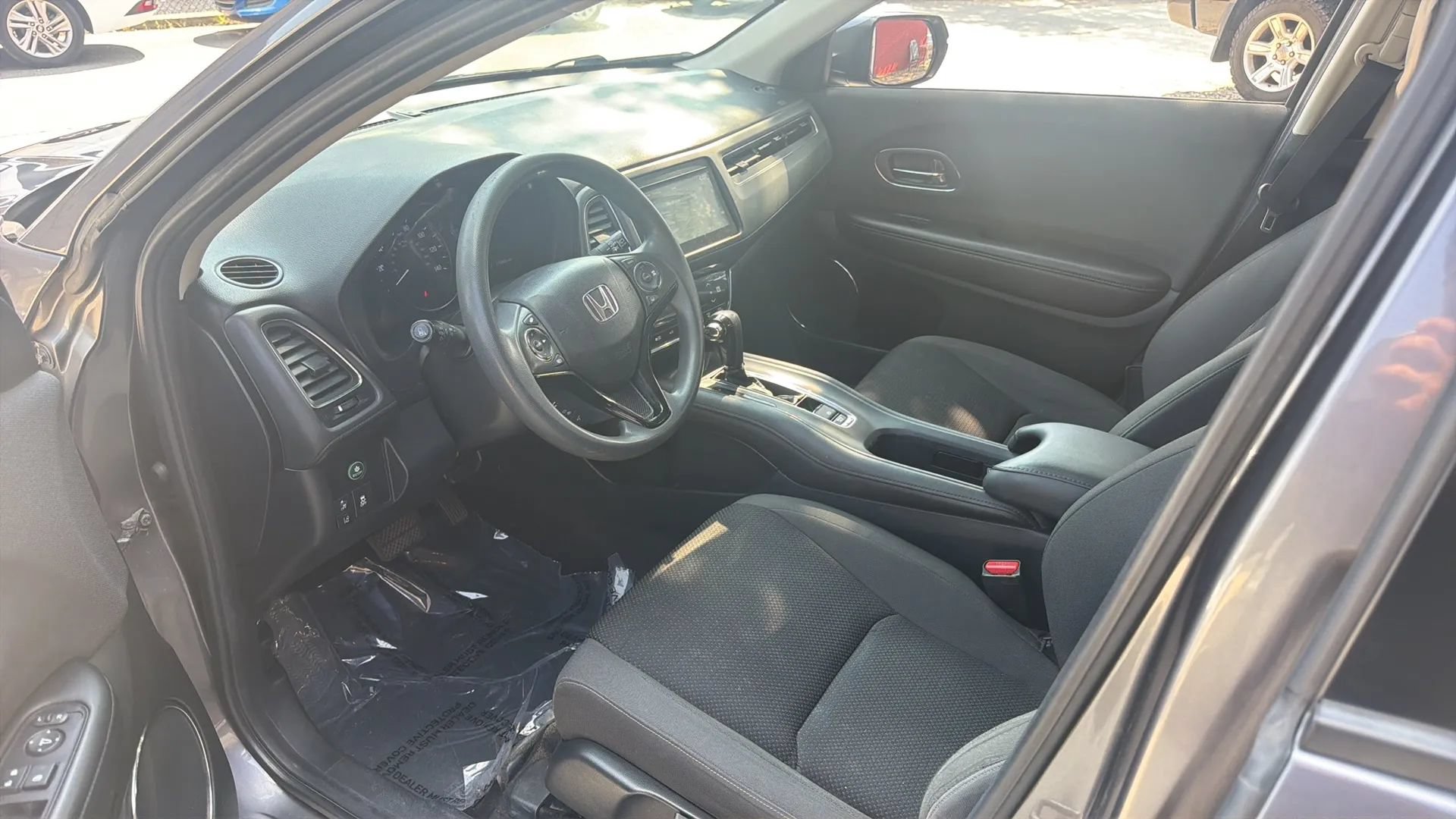 Used 2019 Honda HR-V EX image 11