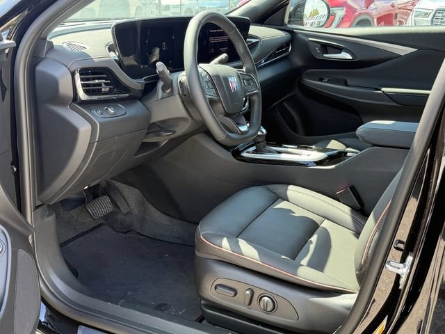 New 2026 Buick Envista Avenir FWD image 13