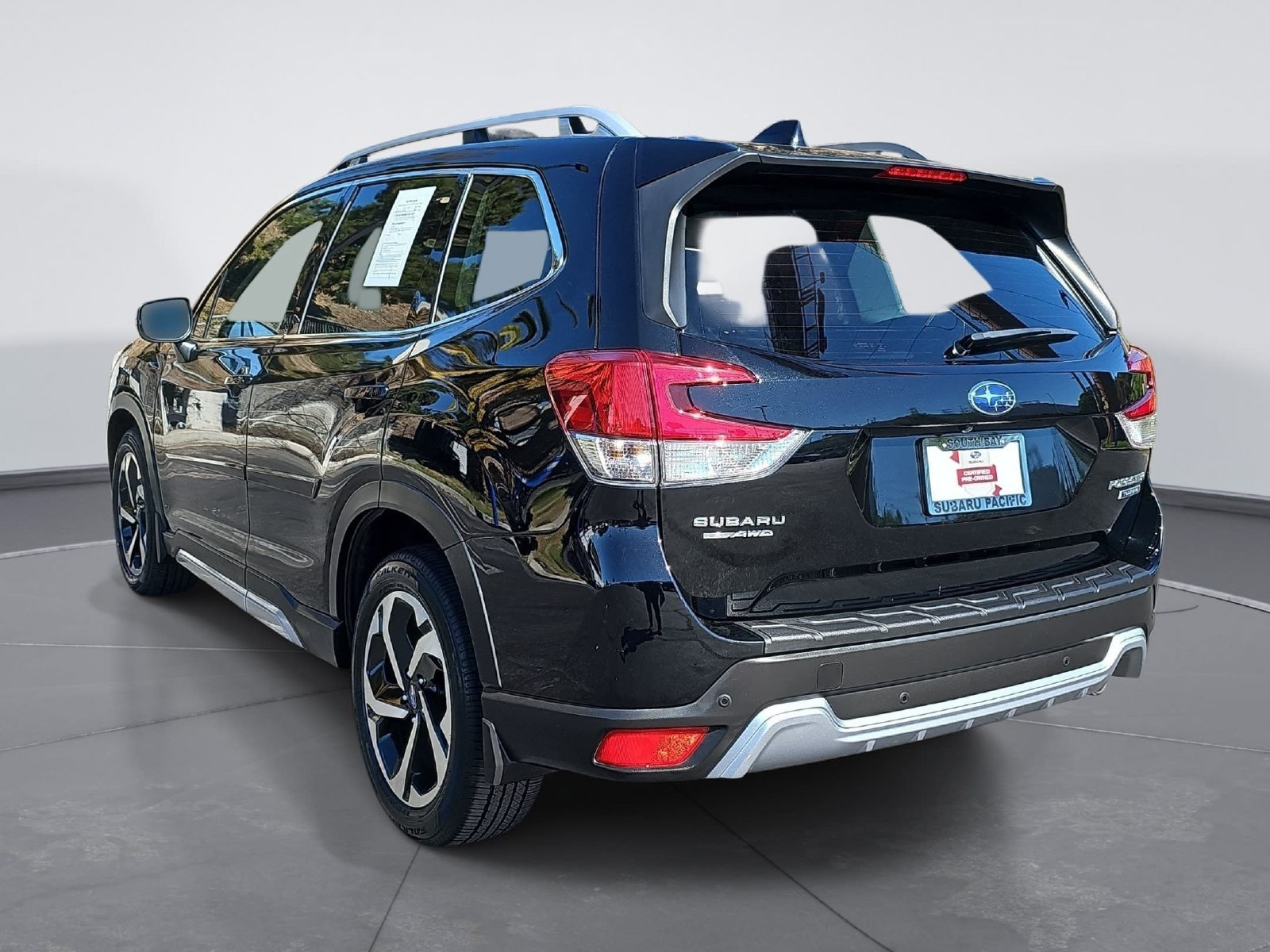Certified 2023 Subaru Forester Touring AWD/4WD image 5