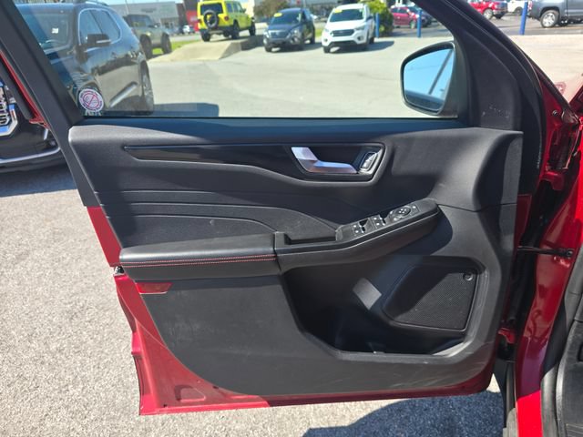 Used 2025 Ford Escape ST-Line AWD/4WD image 11