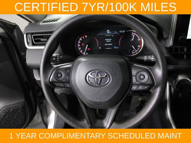 Used 2025 Toyota RAV4 LE AWD/4WD image 19