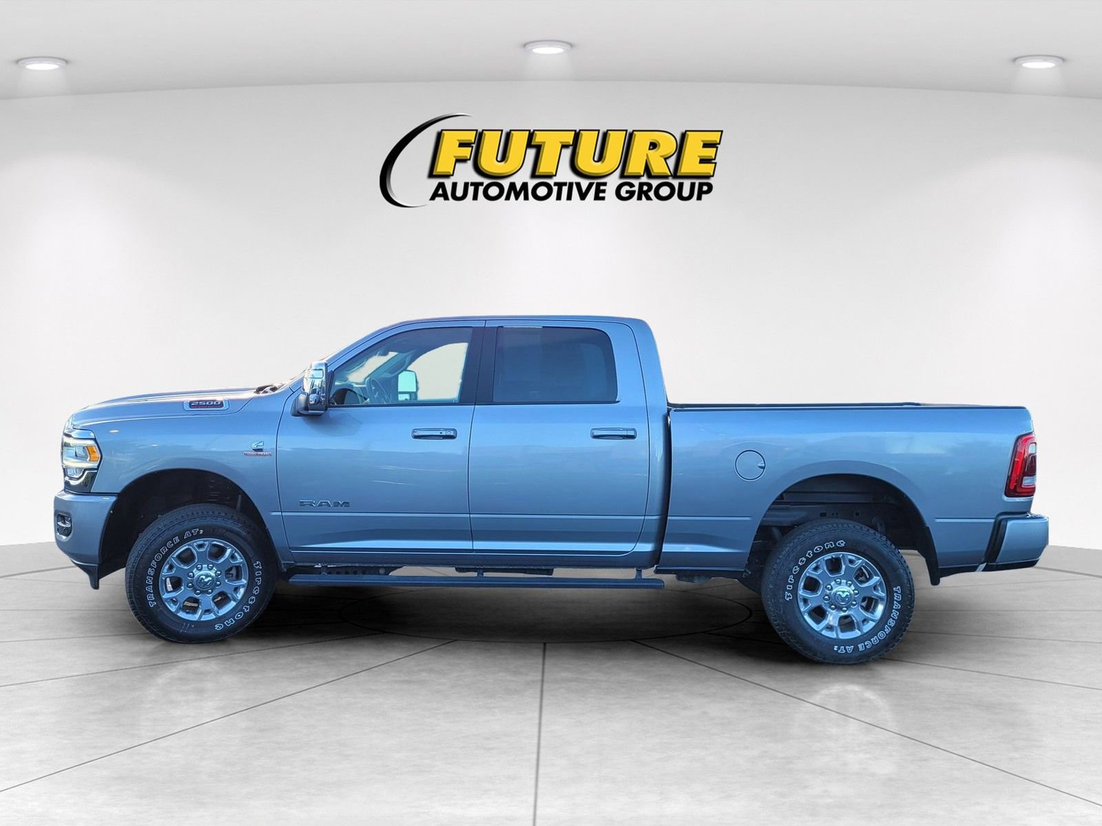 Used 2024 RAM 2500 Laramie AWD/4WD image 8
