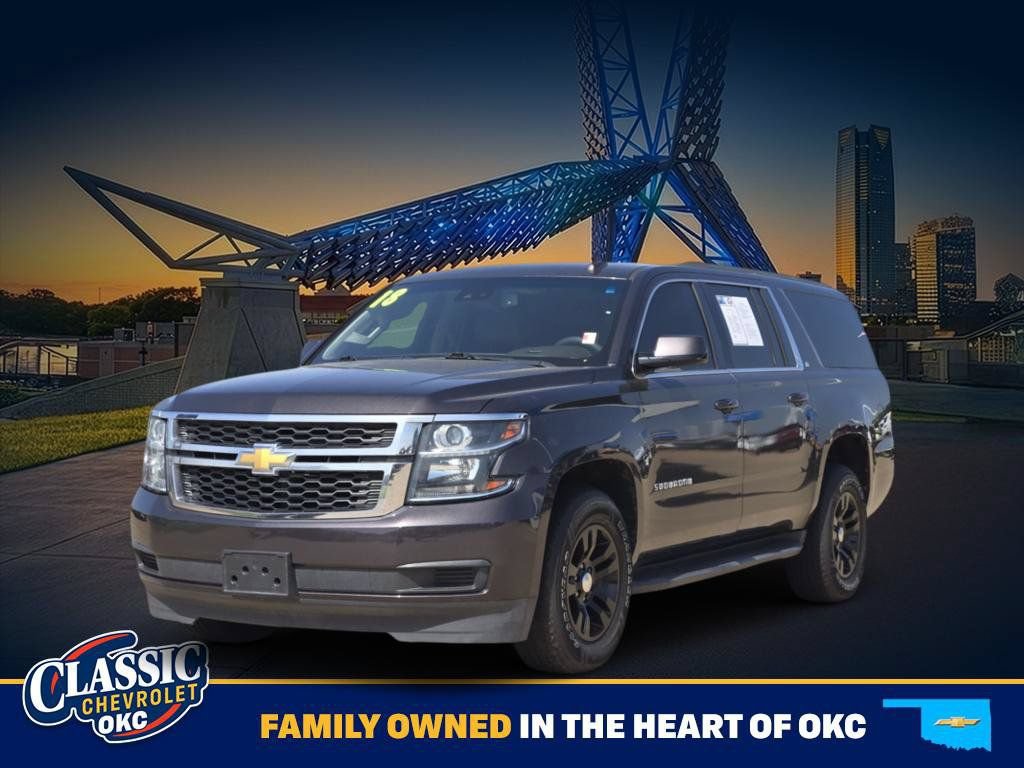 Used 2018 Chevrolet Suburban LT RWD image 3