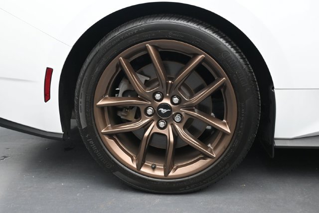 Used 2025 Ford Mustang GT Premium RWD image 34