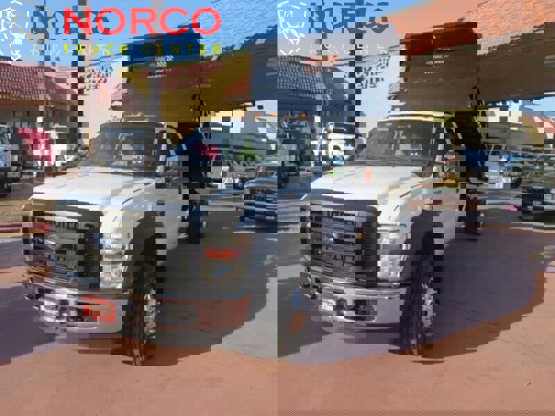 Used 2008 Ford F550 2WD Super Cab Super Duty image 3