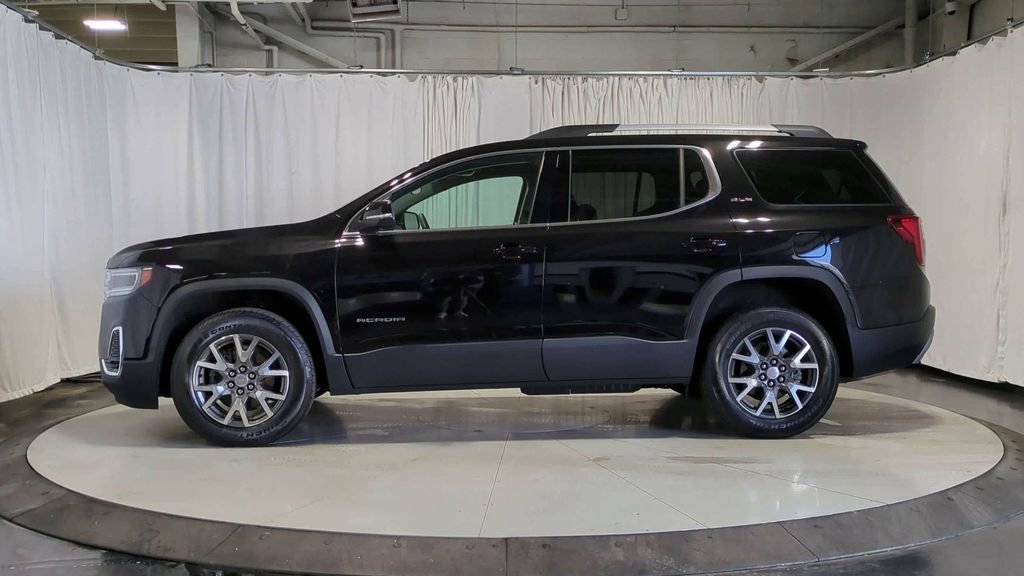 Used 2023 GMC Acadia SLE w/ Driver Convenience Package image 6