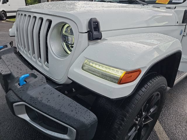 Used 2022 Jeep Wrangler Unlimited Sahara w/ Cold Weather Group AWD/4WD image 33