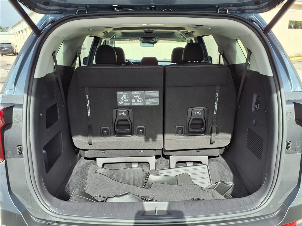 Used 2026 Kia Carnival SX Prestige FWD image 16