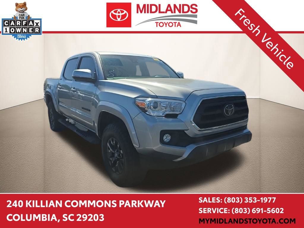 Used 2022 Toyota Tacoma SR5 w/ Technology Package image 1