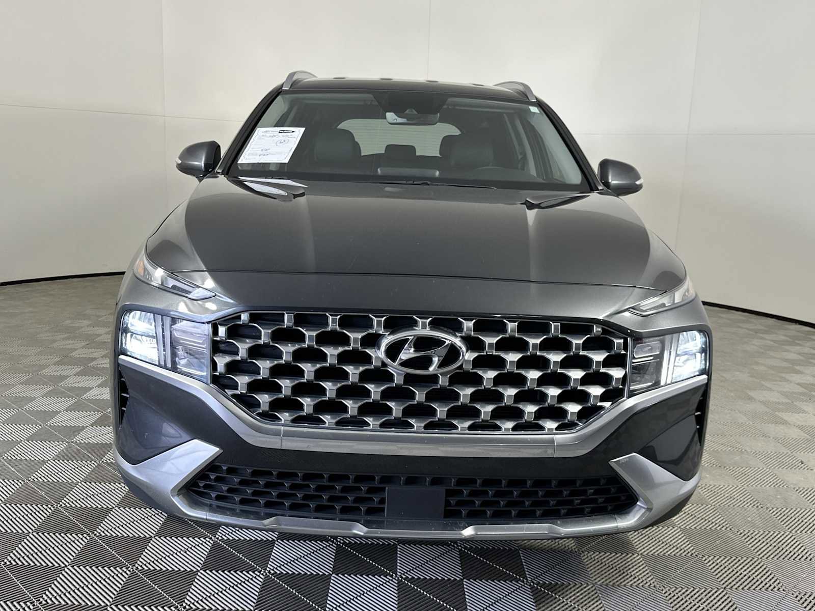 Used 2021 Hyundai Santa Fe SEL w/ Convenience Package FWD image 3