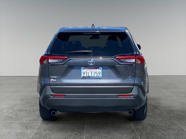 Certified 2025 Toyota RAV4 LE AWD/4WD image 4
