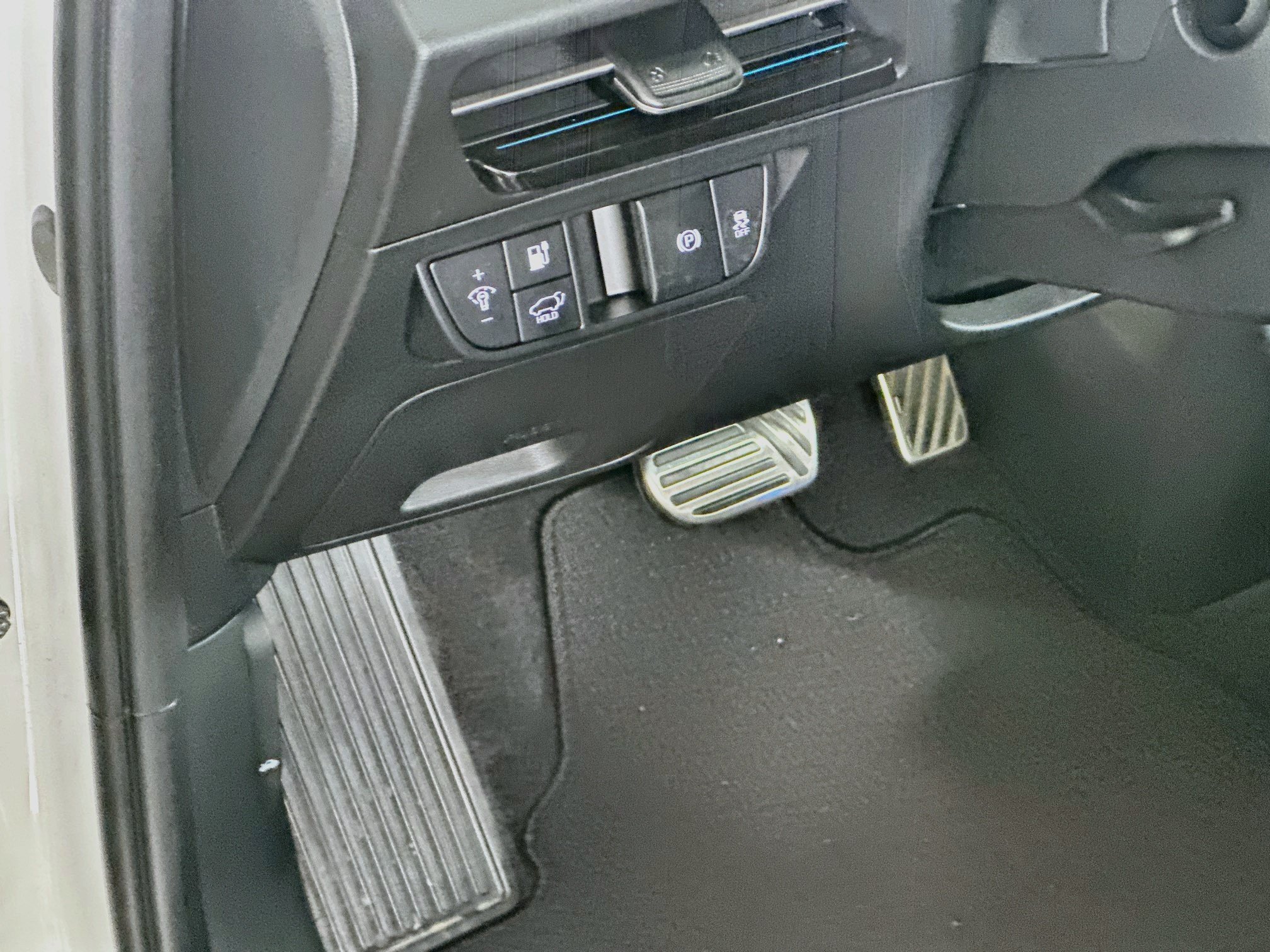 Used 2024 Kia EV6 GT-Line RWD image 17