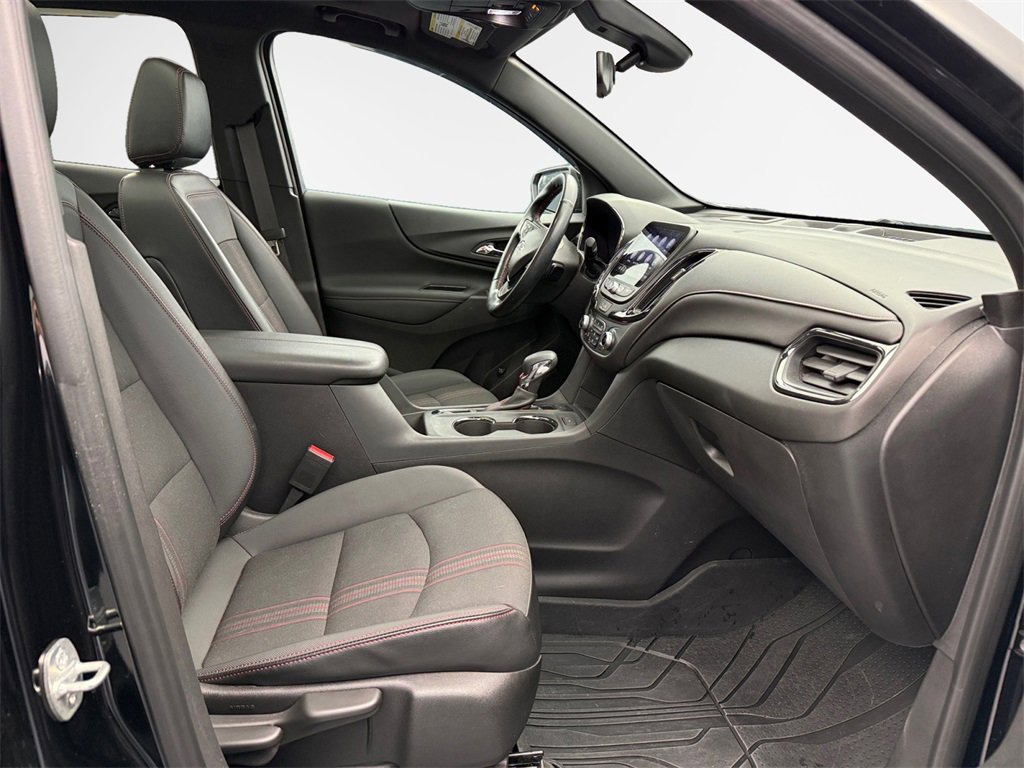 Used 2023 Chevrolet Equinox RS image 25