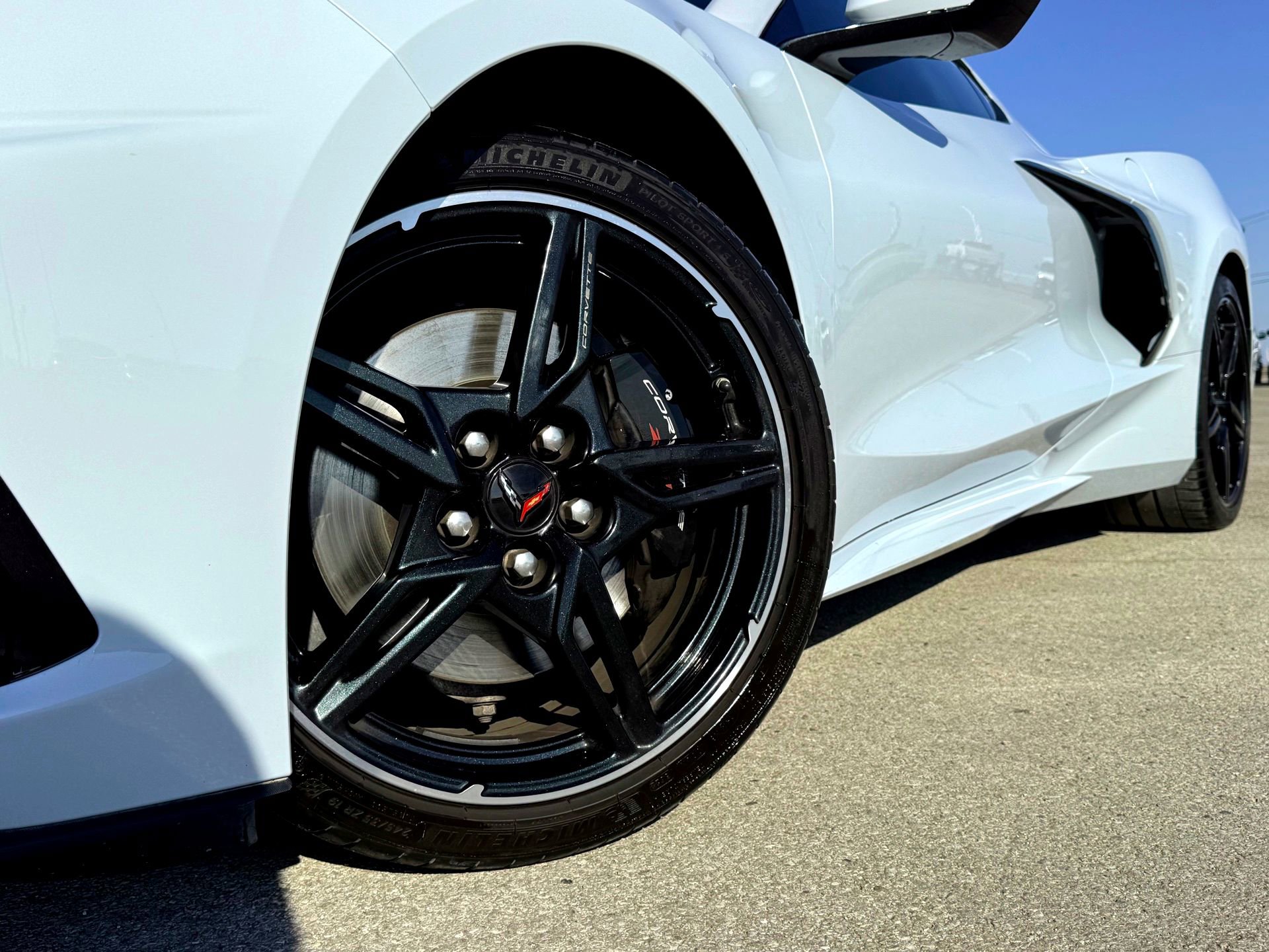 Used 2023 Chevrolet Corvette Stingray Preferred Cpe w/ Z51 Performance Package image 2