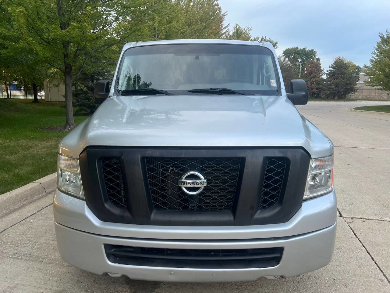 Used 2019 Nissan NV 3500 S image 11
